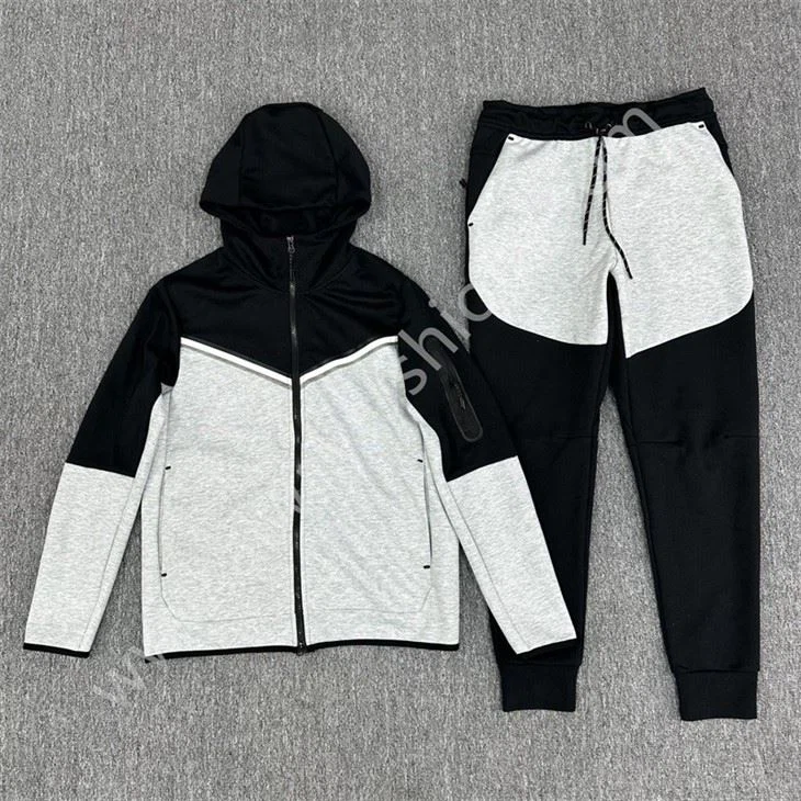 Tracksuit Manufacturer